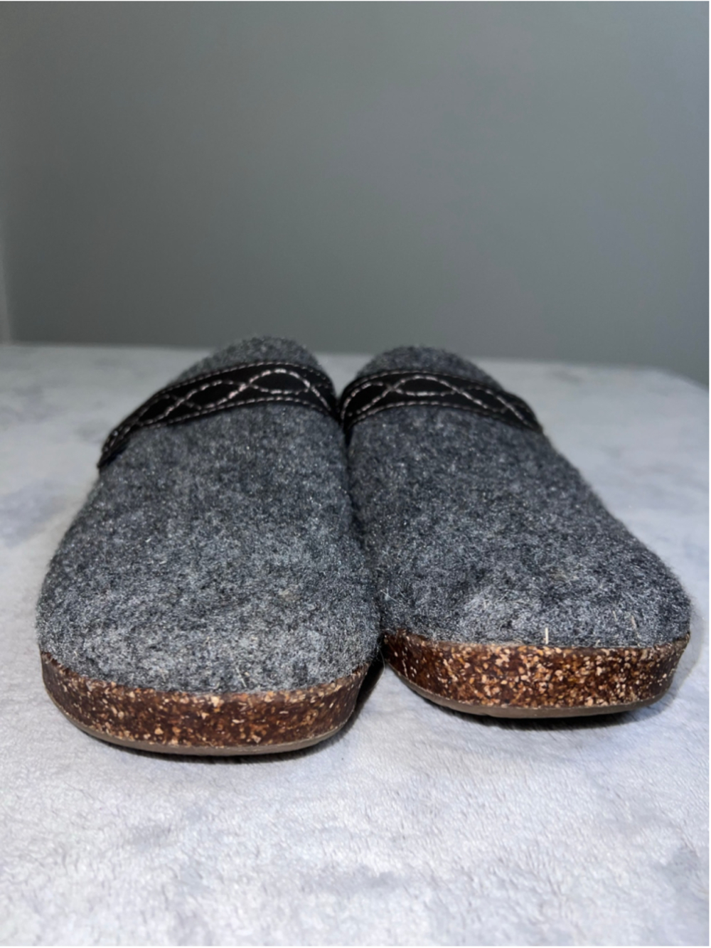 Women's Earth Origins Grey Brown Felt Clog Slippers Size 7 - Picture 3 of 8